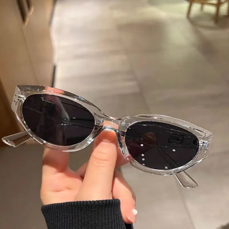 Gia | Elegant & Cat-Eye